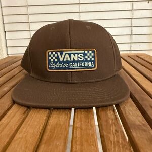 NWOT Vans Styled In California SnapBack Brown